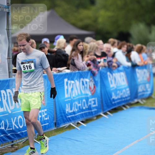30.08.2026 - Elbe Triathlon Hamburg LAZAROV Photography http://msf.ph/oto/10027794 30.08.2026 11:18:39 Ziel 516, 1048, 1076 meine-sportfotos.de