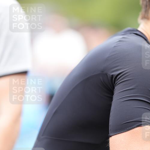 30.08.2026 - Elbe Triathlon Hamburg LAZAROV Photography http://msf.ph/oto/10027863 30.08.2026 11:20:44 Ziel 886, 1059 meine-sportfotos.de