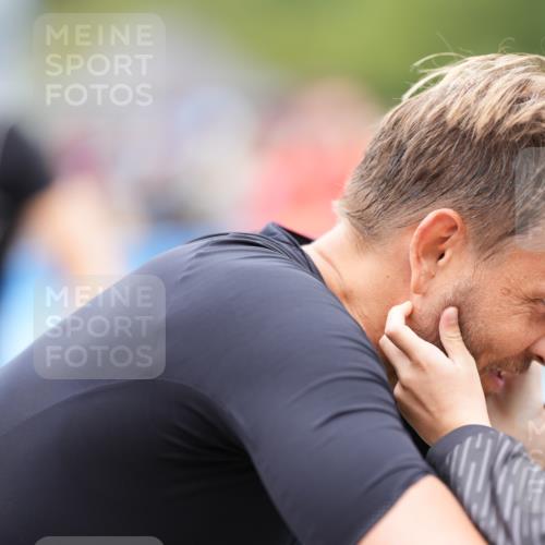 30.08.2026 - Elbe Triathlon Hamburg LAZAROV Photography http://msf.ph/oto/10027872 30.08.2026 11:21:03 Ziel 735, 1100, 1212, 1225 meine-sportfotos.de