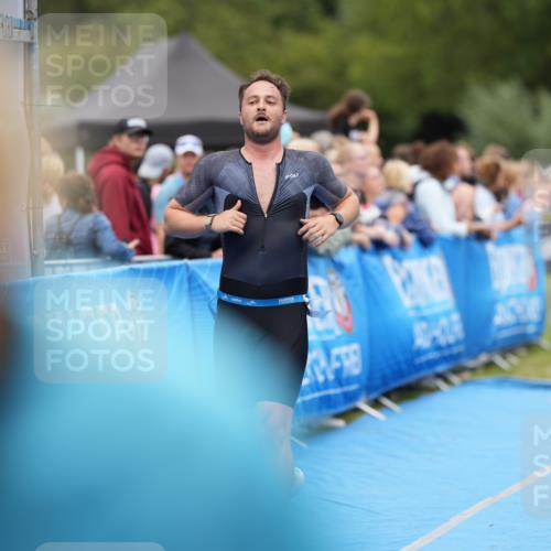 30.08.2026 - Elbe Triathlon Hamburg LAZAROV Photography http://msf.ph/oto/10027940 30.08.2026 11:23:21 Ziel 596, 693, 998, 1040, 1109 meine-sportfotos.de