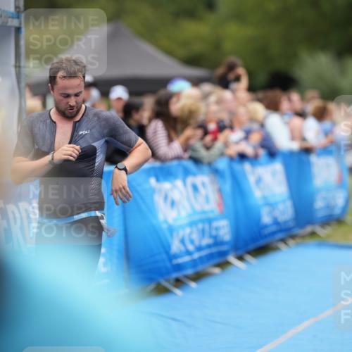 30.08.2026 - Elbe Triathlon Hamburg LAZAROV Photography http://msf.ph/oto/10027942 30.08.2026 11:23:22 Ziel 596, 693, 998, 1040, 1109 meine-sportfotos.de