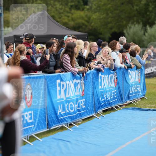 30.08.2026 - Elbe Triathlon Hamburg LAZAROV Photography http://msf.ph/oto/10028047 30.08.2026 11:26:27 Ziel 457, 514, 1079, 1217, 1249 meine-sportfotos.de