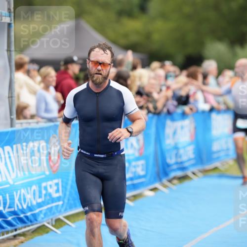 30.08.2026 - Elbe Triathlon Hamburg LAZAROV Photography http://msf.ph/oto/10028111 30.08.2026 11:28:30 Ziel 715, 866, 872, 1206, 1233 meine-sportfotos.de
