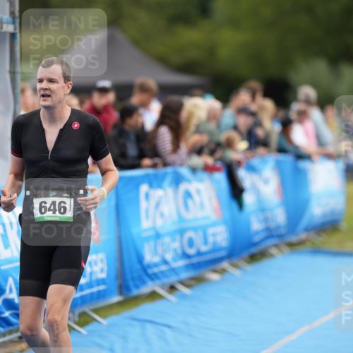 30.08.2026 - Elbe Triathlon Hamburg LAZAROV Photography http://msf.ph/oto/10028165 30.08.2026 11:30:30 Ziel 646, 827, 1150 meine-sportfotos.de