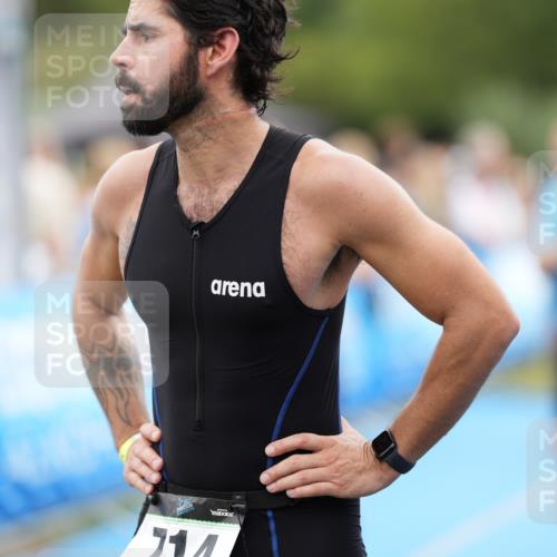30.08.2026 - Elbe Triathlon Hamburg LAZAROV Photography http://msf.ph/oto/10028175 30.08.2026 11:30:44 Ziel 968, 1012, 1152 meine-sportfotos.de