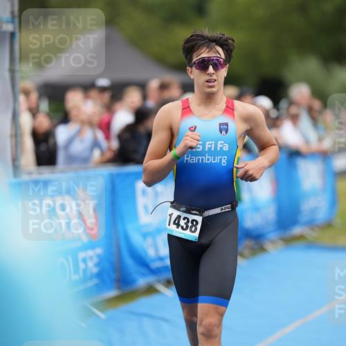 30.08.2026 - Elbe Triathlon Hamburg LAZAROV Photography http://msf.ph/oto/10028218 30.08.2026 11:32:24 Ziel 1222, 1369, 1438 meine-sportfotos.de