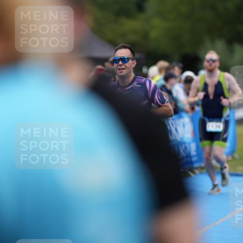 30.08.2026 - Elbe Triathlon Hamburg LAZAROV Photography http://msf.ph/oto/10028234 30.08.2026 11:33:18 Ziel 937, 1136, 1159 meine-sportfotos.de
