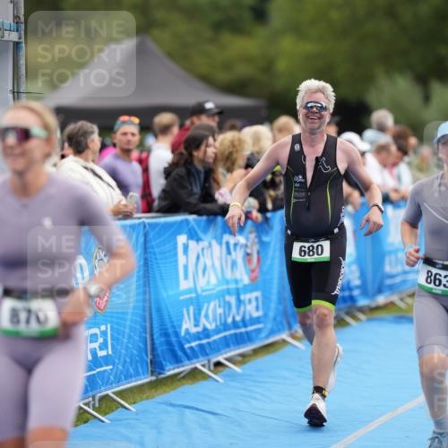 30.08.2026 - Elbe Triathlon Hamburg LAZAROV Photography http://msf.ph/oto/10028251 30.08.2026 11:33:56 Ziel 680, 863, 870, 1166, 1452 meine-sportfotos.de