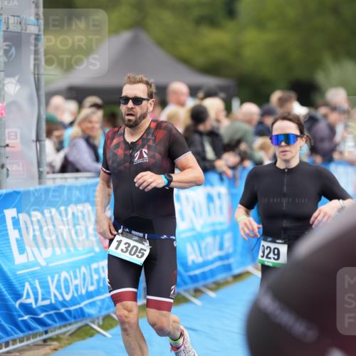 30.08.2026 - Elbe Triathlon Hamburg LAZAROV Photography http://msf.ph/oto/10028335 30.08.2026 11:36:13 Ziel 929, 1305, 1447 meine-sportfotos.de