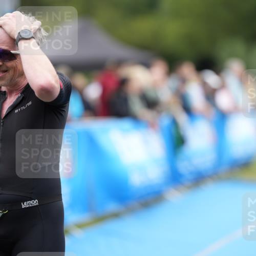 30.08.2026 - Elbe Triathlon Hamburg LAZAROV Photography http://msf.ph/oto/10028347 30.08.2026 11:37:09 Ziel 1050, 1122 meine-sportfotos.de