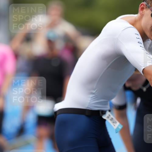 30.08.2026 - Elbe Triathlon Hamburg LAZAROV Photography http://msf.ph/oto/10028428 30.08.2026 11:39:21 Ziel 709, 992, 1064, 1123, 1125, 1205, 1214, 1256 meine-sportfotos.de