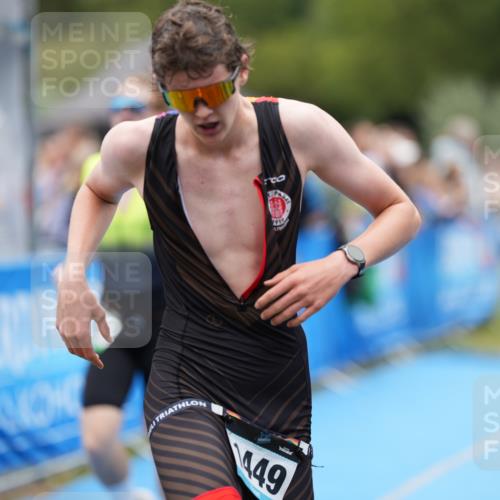 30.08.2026 - Elbe Triathlon Hamburg LAZAROV Photography http://msf.ph/oto/10028449 30.08.2026 11:41:46 Ziel 795, 1272, 1449 meine-sportfotos.de
