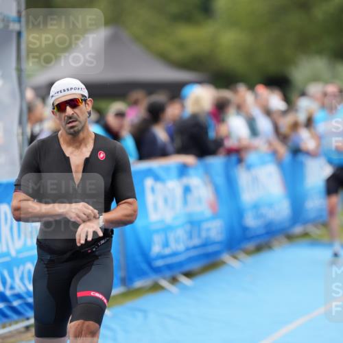 30.08.2026 - Elbe Triathlon Hamburg LAZAROV Photography http://msf.ph/oto/10028476 30.08.2026 11:42:54 Ziel 805, 1238, 1257, 1303, 1325 meine-sportfotos.de