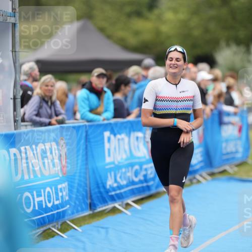 30.08.2026 - Elbe Triathlon Hamburg LAZAROV Photography http://msf.ph/oto/10028557 30.08.2026 11:46:12 Ziel 873 meine-sportfotos.de