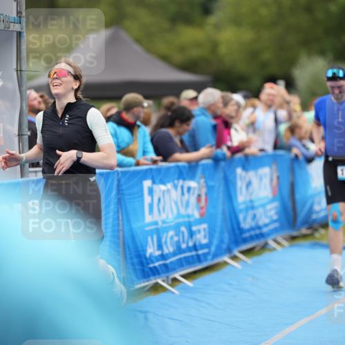 30.08.2026 - Elbe Triathlon Hamburg LAZAROV Photography http://msf.ph/oto/10028594 30.08.2026 11:48:02 Ziel 914, 927, 1163, 1421 meine-sportfotos.de