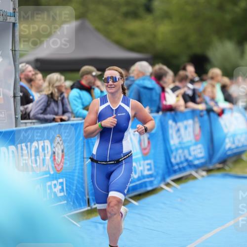 30.08.2026 - Elbe Triathlon Hamburg LAZAROV Photography http://msf.ph/oto/10028603 30.08.2026 11:48:30 Ziel 965 meine-sportfotos.de