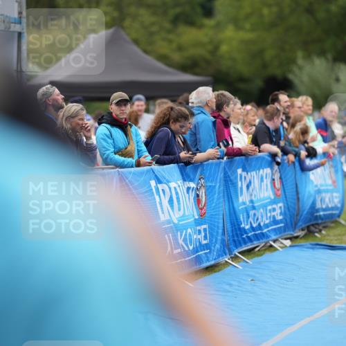 30.08.2026 - Elbe Triathlon Hamburg LAZAROV Photography http://msf.ph/oto/10028624 30.08.2026 11:49:36 Ziel 1363 meine-sportfotos.de