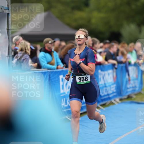 30.08.2026 - Elbe Triathlon Hamburg LAZAROV Photography http://msf.ph/oto/10028645 30.08.2026 11:50:35 Ziel 686, 958 meine-sportfotos.de