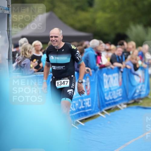 30.08.2026 - Elbe Triathlon Hamburg LAZAROV Photography http://msf.ph/oto/10028669 30.08.2026 11:51:28 Ziel 1347 meine-sportfotos.de