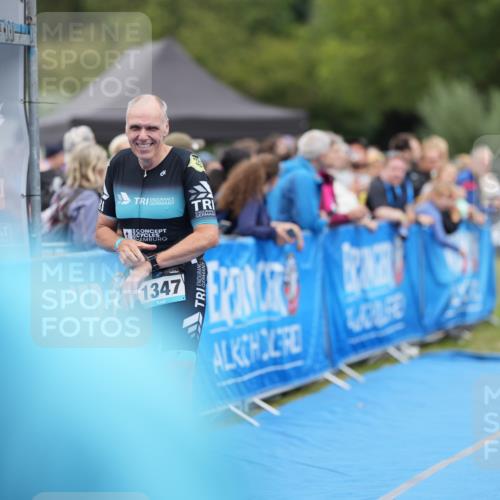 30.08.2026 - Elbe Triathlon Hamburg LAZAROV Photography http://msf.ph/oto/10028670 30.08.2026 11:51:28 Ziel 1347 meine-sportfotos.de