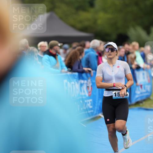 30.08.2026 - Elbe Triathlon Hamburg LAZAROV Photography http://msf.ph/oto/10028675 30.08.2026 11:51:45 Ziel 932, 1332, 1516 meine-sportfotos.de