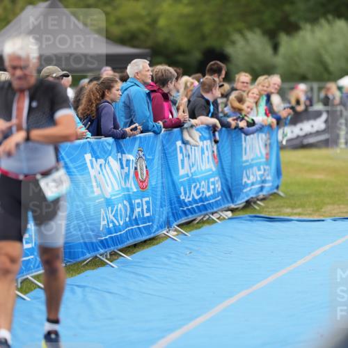 30.08.2026 - Elbe Triathlon Hamburg LAZAROV Photography http://msf.ph/oto/10028706 30.08.2026 11:53:10 Ziel 1367 meine-sportfotos.de