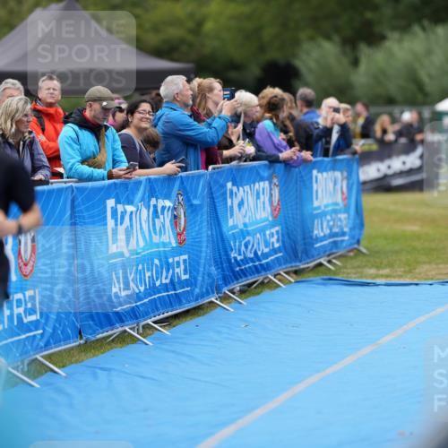 30.08.2026 - Elbe Triathlon Hamburg LAZAROV Photography http://msf.ph/oto/10028772 30.08.2026 11:57:01 Ziel 1451 meine-sportfotos.de