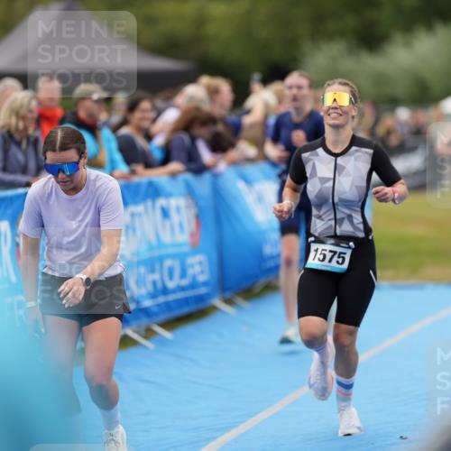 30.08.2026 - Elbe Triathlon Hamburg LAZAROV Photography http://msf.ph/oto/10028810 30.08.2026 11:58:30 Ziel 940, 1462, 1496, 1575 meine-sportfotos.de