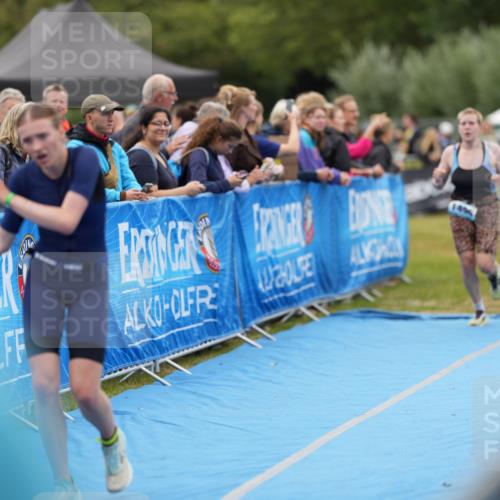 30.08.2026 - Elbe Triathlon Hamburg LAZAROV Photography http://msf.ph/oto/10028812 30.08.2026 11:58:32 Ziel 940, 1462, 1496, 1575 meine-sportfotos.de