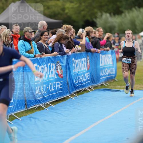 30.08.2026 - Elbe Triathlon Hamburg LAZAROV Photography http://msf.ph/oto/10028813 30.08.2026 11:58:33 Ziel 940, 1462, 1496, 1575 meine-sportfotos.de