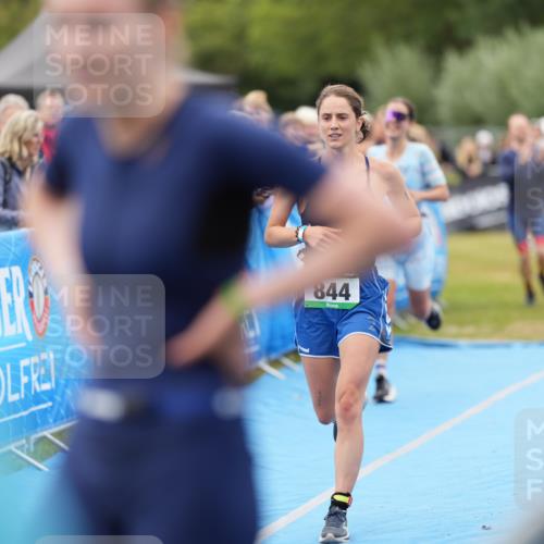 30.08.2026 - Elbe Triathlon Hamburg LAZAROV Photography http://msf.ph/oto/10028814 30.08.2026 11:58:45 Ziel 844, 1401, 1489, 1526, 1588 meine-sportfotos.de