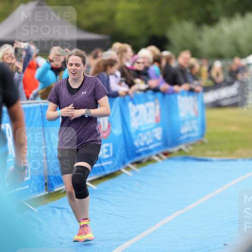 30.08.2026 - Elbe Triathlon Hamburg LAZAROV Photography http://msf.ph/oto/10028835 30.08.2026 11:59:32 Ziel 785, 859 meine-sportfotos.de