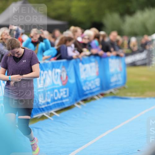 30.08.2026 - Elbe Triathlon Hamburg LAZAROV Photography http://msf.ph/oto/10028837 30.08.2026 11:59:33 Ziel 785, 859 meine-sportfotos.de