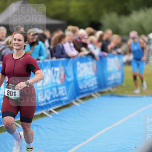 30.08.2026 - Elbe Triathlon Hamburg LAZAROV Photography http://msf.ph/oto/10028845 30.08.2026 12:00:16 Ziel 801, 1362, 1365, 1518, 1551 meine-sportfotos.de