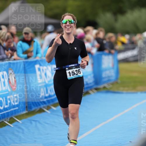 30.08.2026 - Elbe Triathlon Hamburg LAZAROV Photography http://msf.ph/oto/10028860 30.08.2026 12:01:01 Ziel 1481, 1536 meine-sportfotos.de
