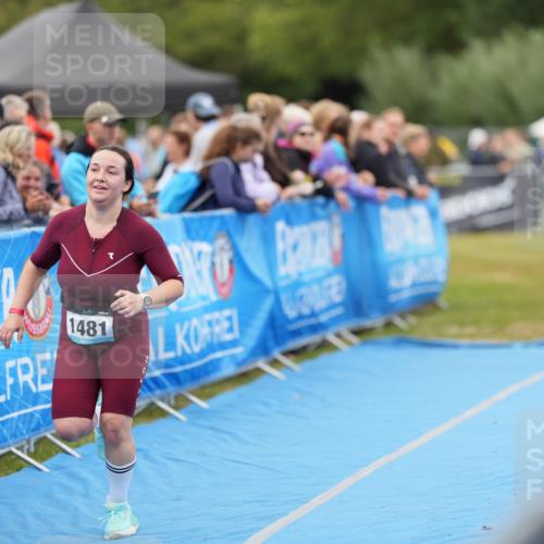 30.08.2026 - Elbe Triathlon Hamburg LAZAROV Photography http://msf.ph/oto/10028862 30.08.2026 12:01:09 Ziel 1481 meine-sportfotos.de