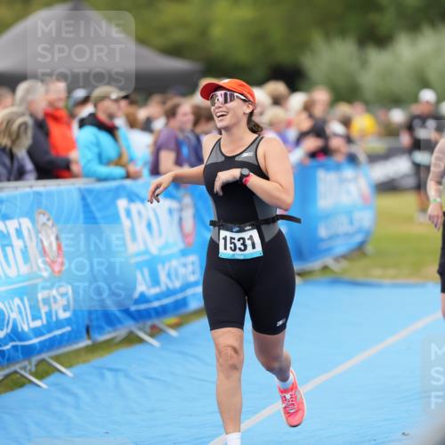 30.08.2026 - Elbe Triathlon Hamburg LAZAROV Photography http://msf.ph/oto/10028869 30.08.2026 12:01:36 Ziel 1405, 1531 meine-sportfotos.de