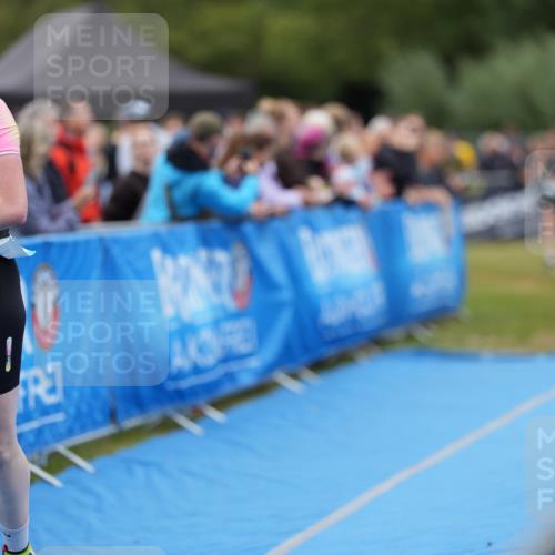 30.08.2026 - Elbe Triathlon Hamburg LAZAROV Photography http://msf.ph/oto/10028884 30.08.2026 12:02:08 Ziel 1417, 1563 meine-sportfotos.de