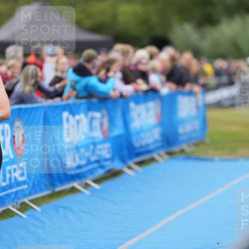 30.08.2026 - Elbe Triathlon Hamburg LAZAROV Photography http://msf.ph/oto/10028887 30.08.2026 12:02:17 Ziel 858, 1563 meine-sportfotos.de
