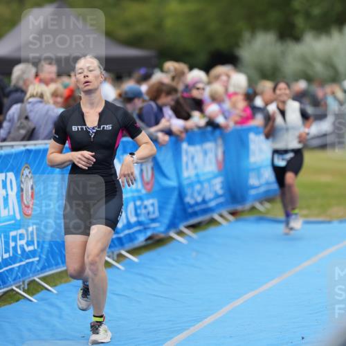 30.08.2026 - Elbe Triathlon Hamburg LAZAROV Photography http://msf.ph/oto/10028894 30.08.2026 12:02:36 Ziel 1467, 1708 meine-sportfotos.de