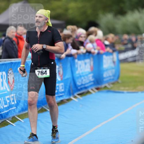 30.08.2026 - Elbe Triathlon Hamburg LAZAROV Photography http://msf.ph/oto/10028913 30.08.2026 12:03:06 Ziel 764, 942, 1544 meine-sportfotos.de