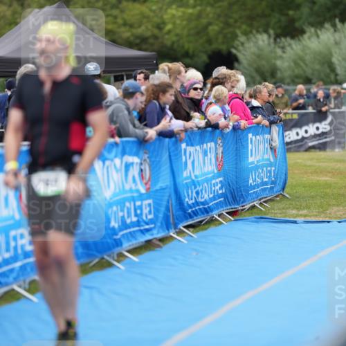 30.08.2026 - Elbe Triathlon Hamburg LAZAROV Photography http://msf.ph/oto/10028914 30.08.2026 12:03:07 Ziel 764, 1544 meine-sportfotos.de
