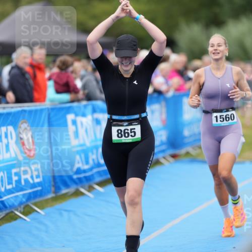 30.08.2026 - Elbe Triathlon Hamburg LAZAROV Photography http://msf.ph/oto/10028919 30.08.2026 12:03:19 Ziel 865, 952, 1391, 1560 meine-sportfotos.de