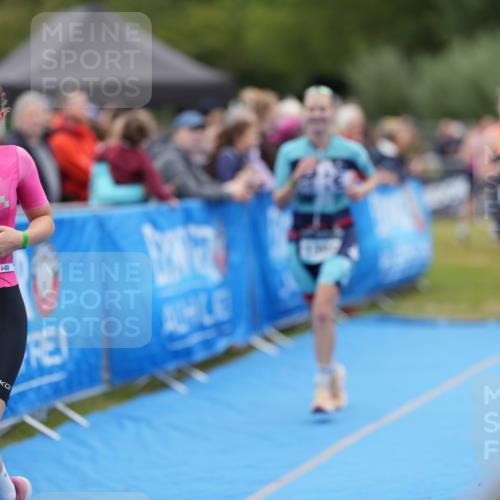 30.08.2026 - Elbe Triathlon Hamburg LAZAROV Photography http://msf.ph/oto/10028932 30.08.2026 12:03:44 Ziel 1388, 1420, 1466, 1522 meine-sportfotos.de