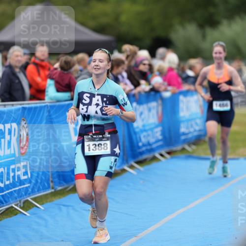 30.08.2026 - Elbe Triathlon Hamburg LAZAROV Photography http://msf.ph/oto/10028933 30.08.2026 12:03:45 Ziel 1388, 1420, 1466, 1522 meine-sportfotos.de