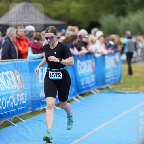 30.08.2026 - Elbe Triathlon Hamburg LAZAROV Photography http://msf.ph/oto/10028942 30.08.2026 12:03:54 Ziel 1522, 1572 meine-sportfotos.de