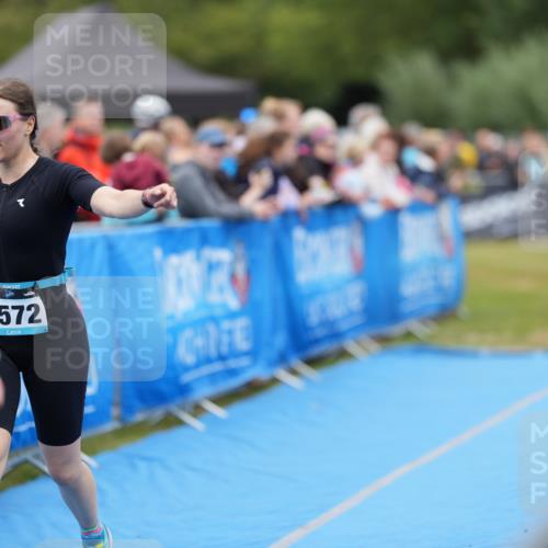 30.08.2026 - Elbe Triathlon Hamburg LAZAROV Photography http://msf.ph/oto/10028944 30.08.2026 12:03:55 Ziel 1522, 1572 meine-sportfotos.de