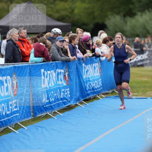 30.08.2026 - Elbe Triathlon Hamburg LAZAROV Photography http://msf.ph/oto/10028947 30.08.2026 12:04:06 Ziel 1580, 1649 meine-sportfotos.de