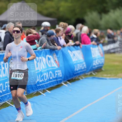 30.08.2026 - Elbe Triathlon Hamburg LAZAROV Photography http://msf.ph/oto/10028957 30.08.2026 12:04:35 Ziel 1463, 1510, 1632 meine-sportfotos.de