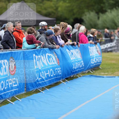 30.08.2026 - Elbe Triathlon Hamburg LAZAROV Photography http://msf.ph/oto/10028959 30.08.2026 12:04:35 Ziel 1463, 1510, 1632 meine-sportfotos.de